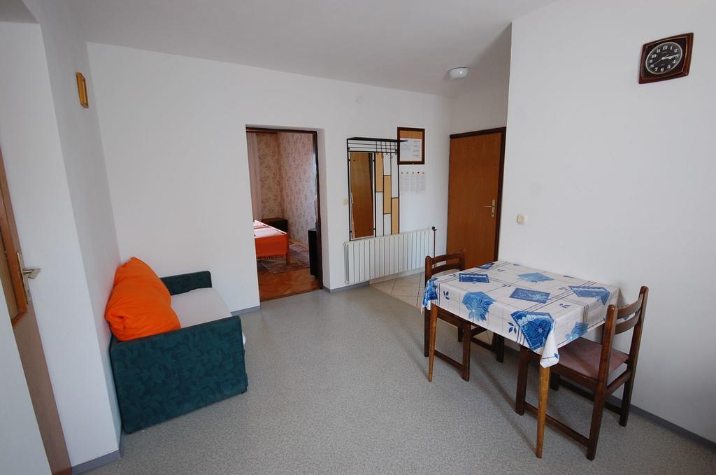 Apartments Dida By El-Pi Tours Njivice Room photo