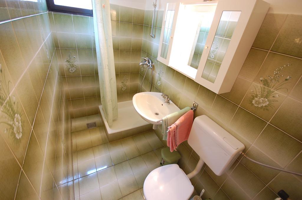 Apartments Dida By El-Pi Tours Njivice Room photo